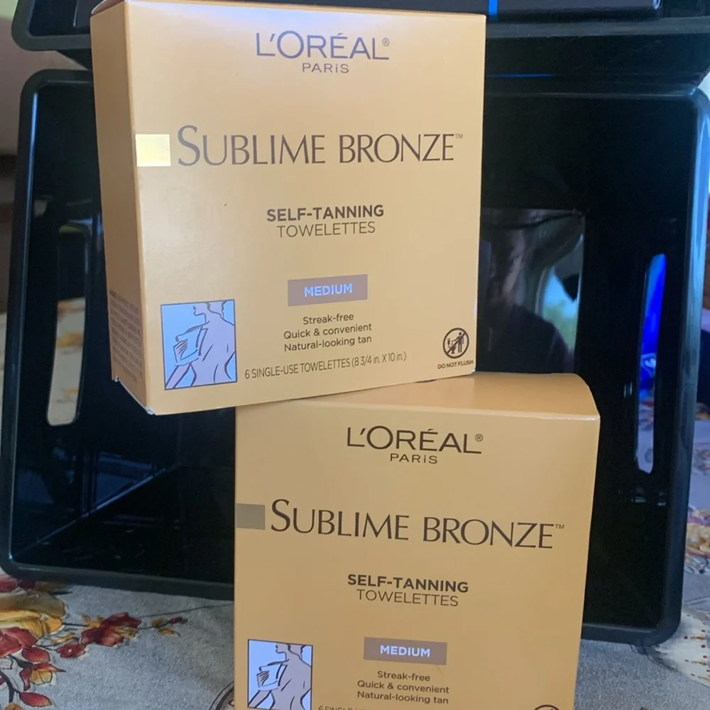 L'Oreal Sublime Bronze Medium Self-Tanning Towelettes - Picture 2 of 2